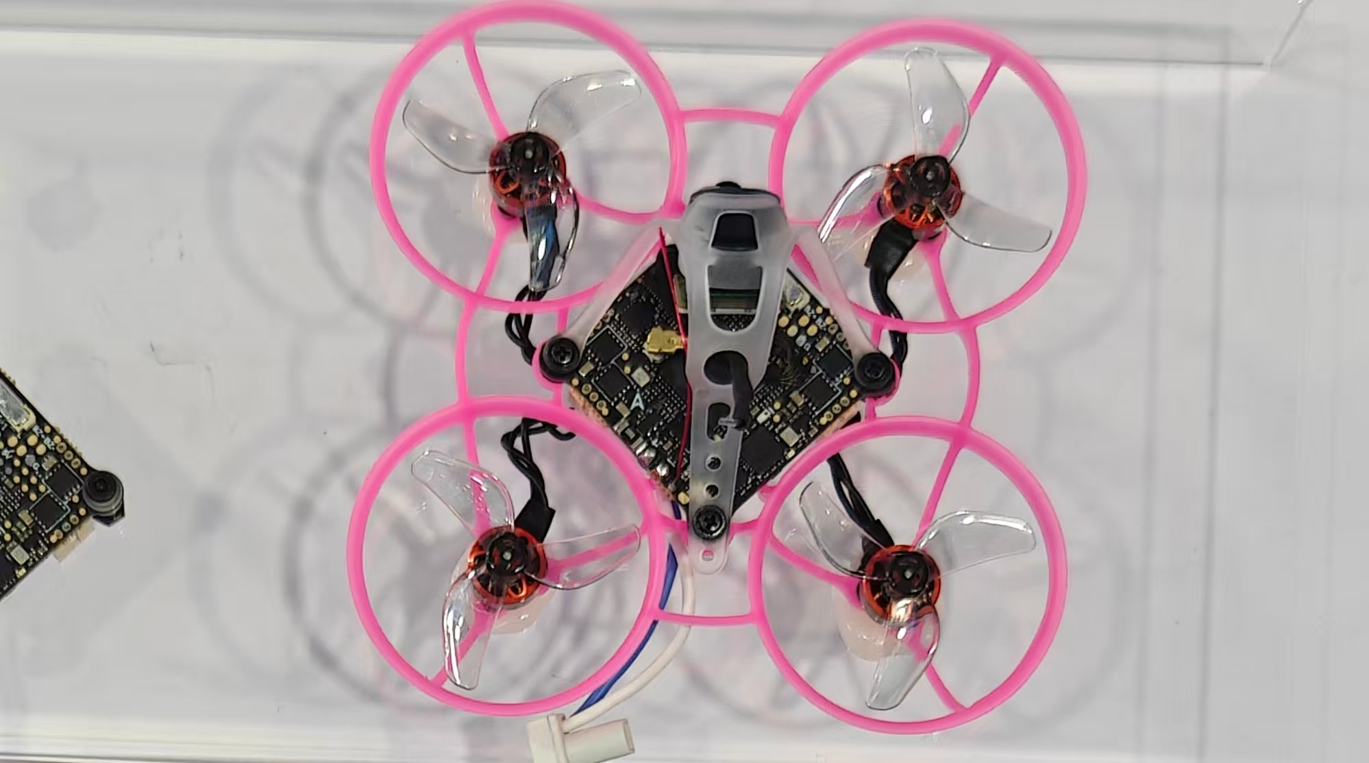 Cum să alegeți un obiectiv FPV cu lumină scăzută: F1.0 vs IR