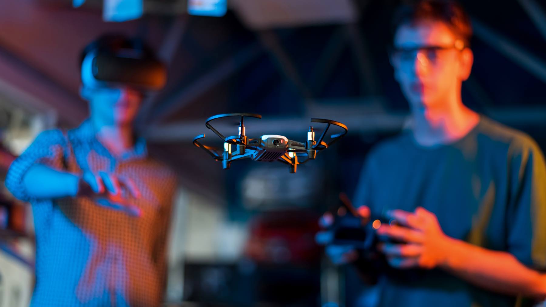 Lentila ultra-largă pentru cameră FPV pentru o experiență imersivă de curse cu drone